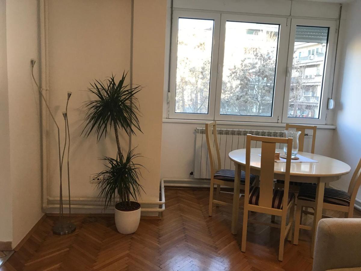 Centrum 2 Белград Екстериор снимка